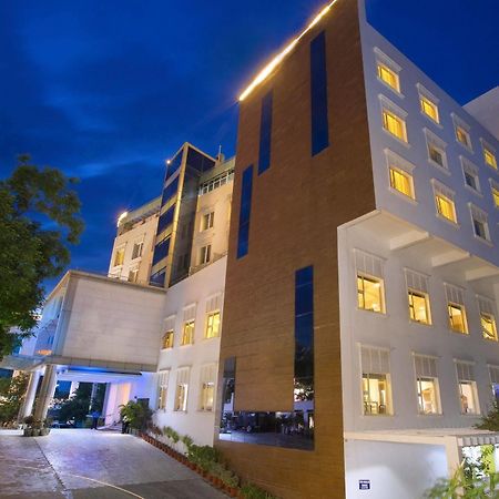 Hotel Atithi Пудучеррі Екстер'єр фото
