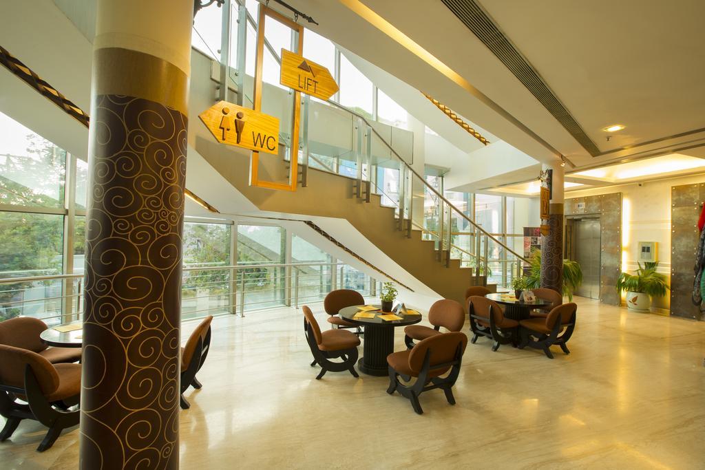 Hotel Atithi Пудучеррі Екстер'єр фото